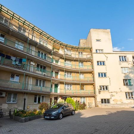 Plac Wilsona 2-Bedroom Apartment Varsavia Esterno foto