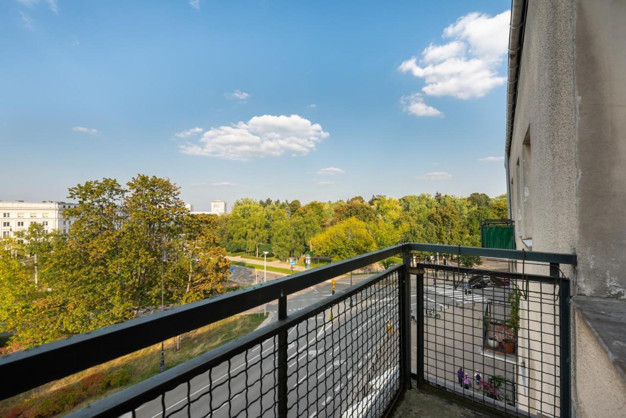 Plac Wilsona 2-Bedroom Apartment Varsavia Esterno foto