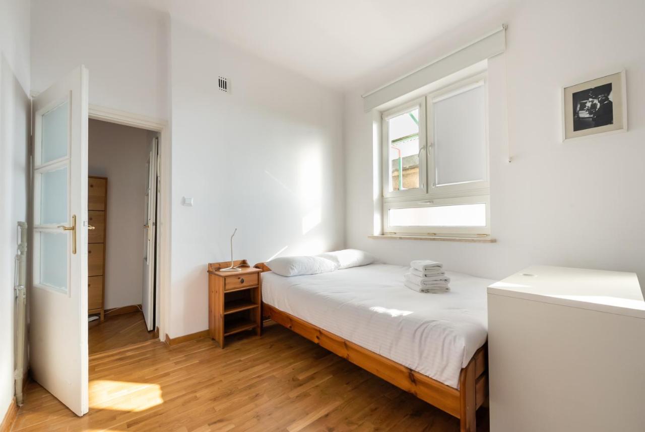 Plac Wilsona 2-Bedroom Apartment Varsavia Esterno foto